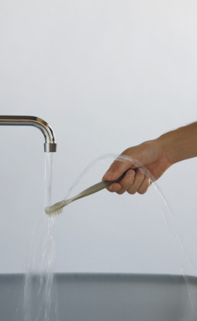 Illustration for article titled Brush & Rinse Toothbrush Creates Mini Water Fountain